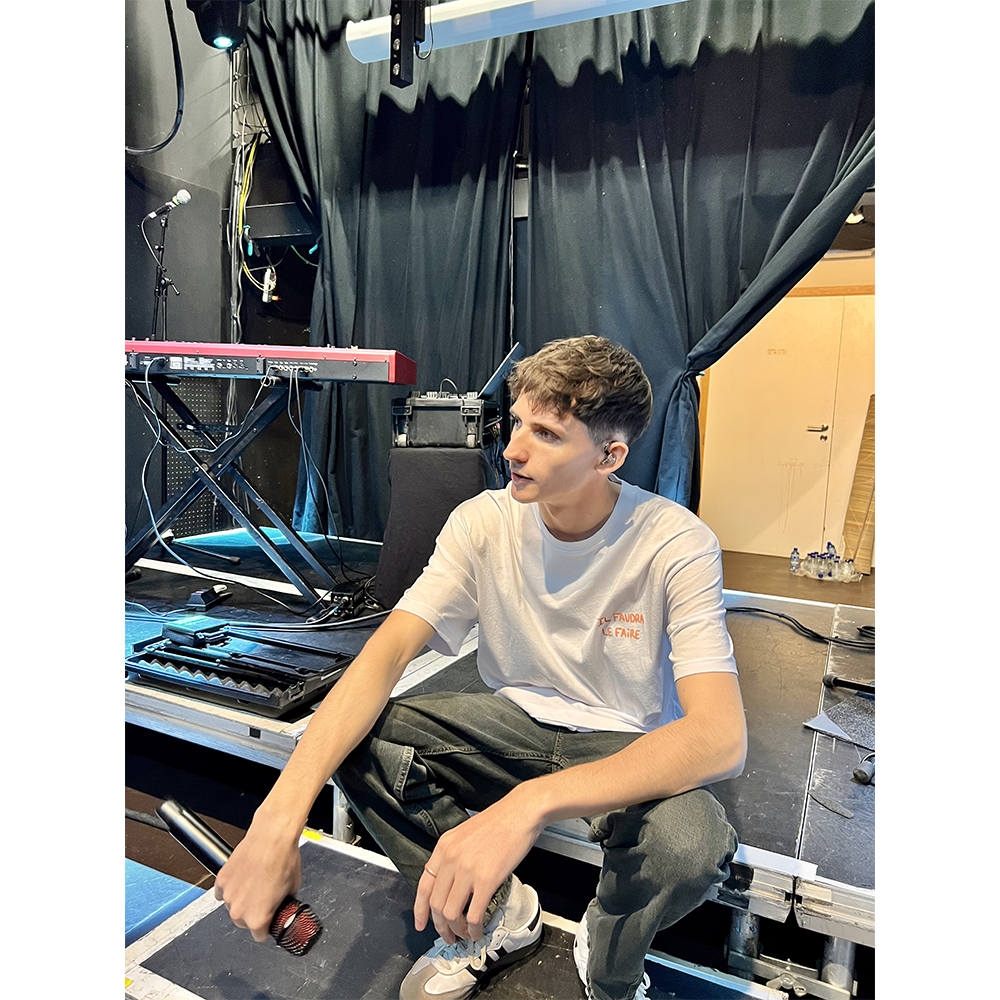 PACK CD DÉDICACÉ + T-SHIRT + CHAUSSETTES